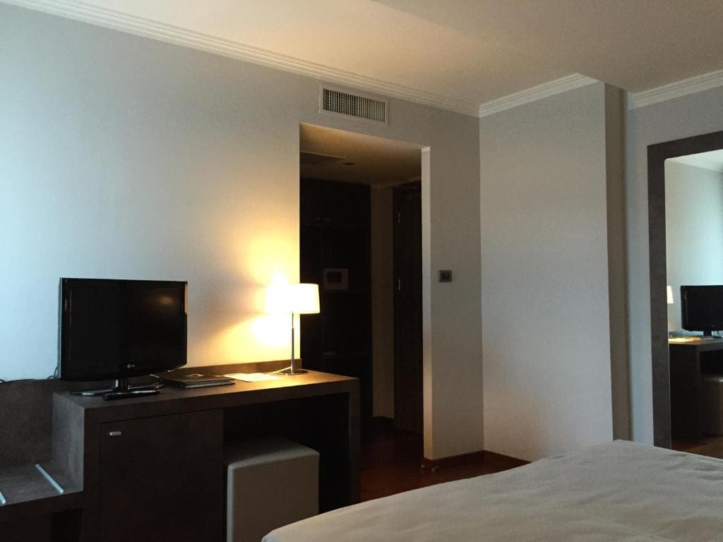 Superior Twin Room room - Image 2