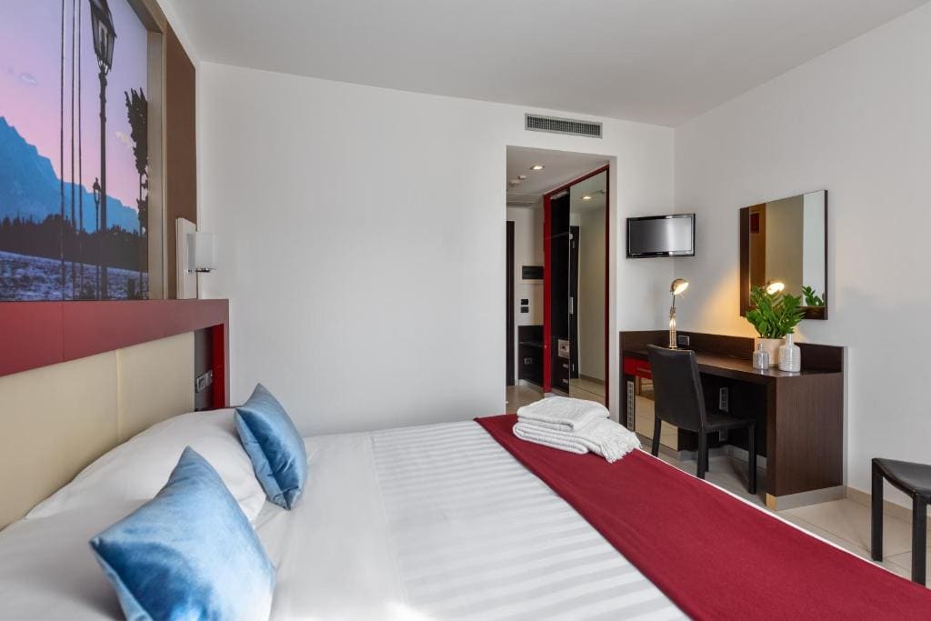 Quadruple Room room - Image 1