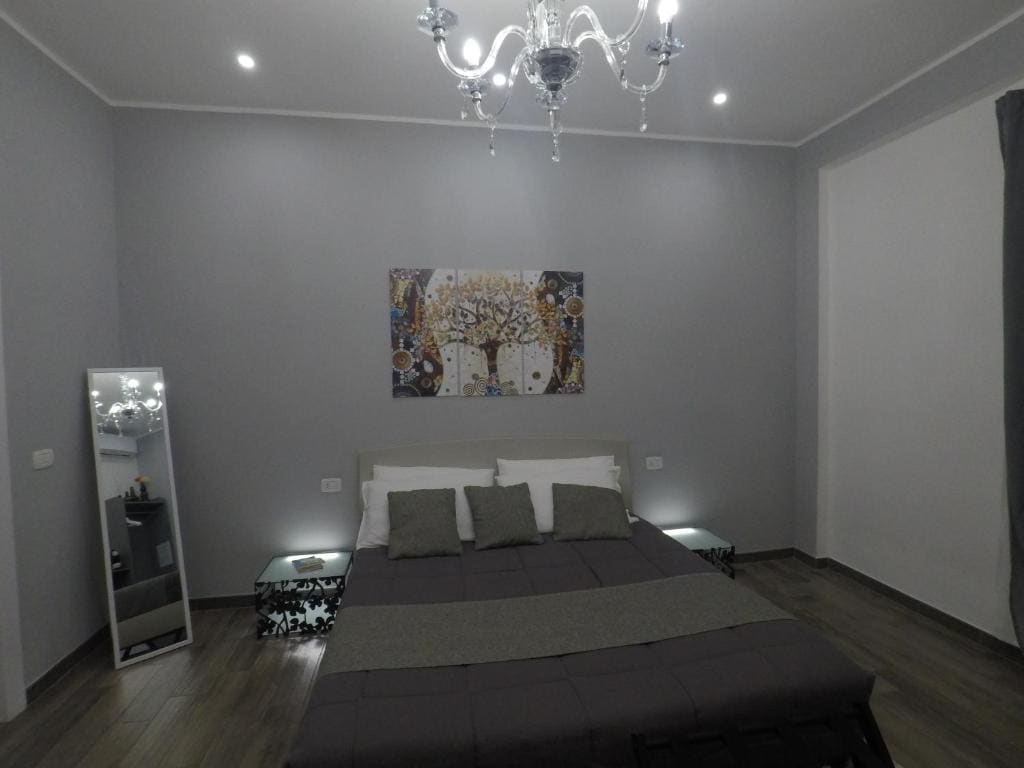 Standard King Room room - Image 3