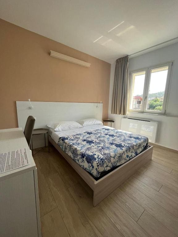 Standard Double Room room - Image 3