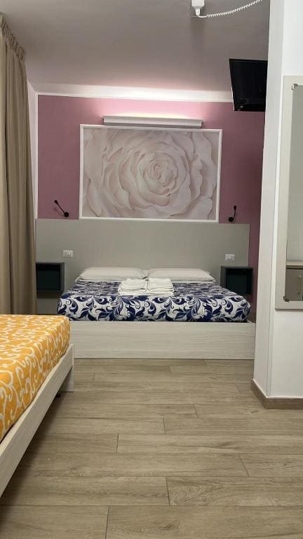 Triple Room with Shower room - Image 1