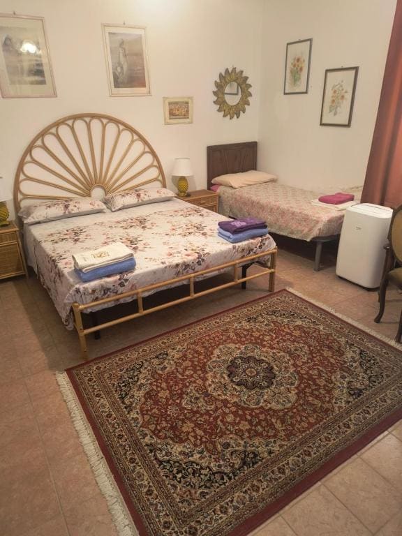 Quadruple Room with Private Bathroom room - Image 3