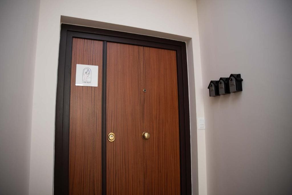 Standard Double Room room - Image 2