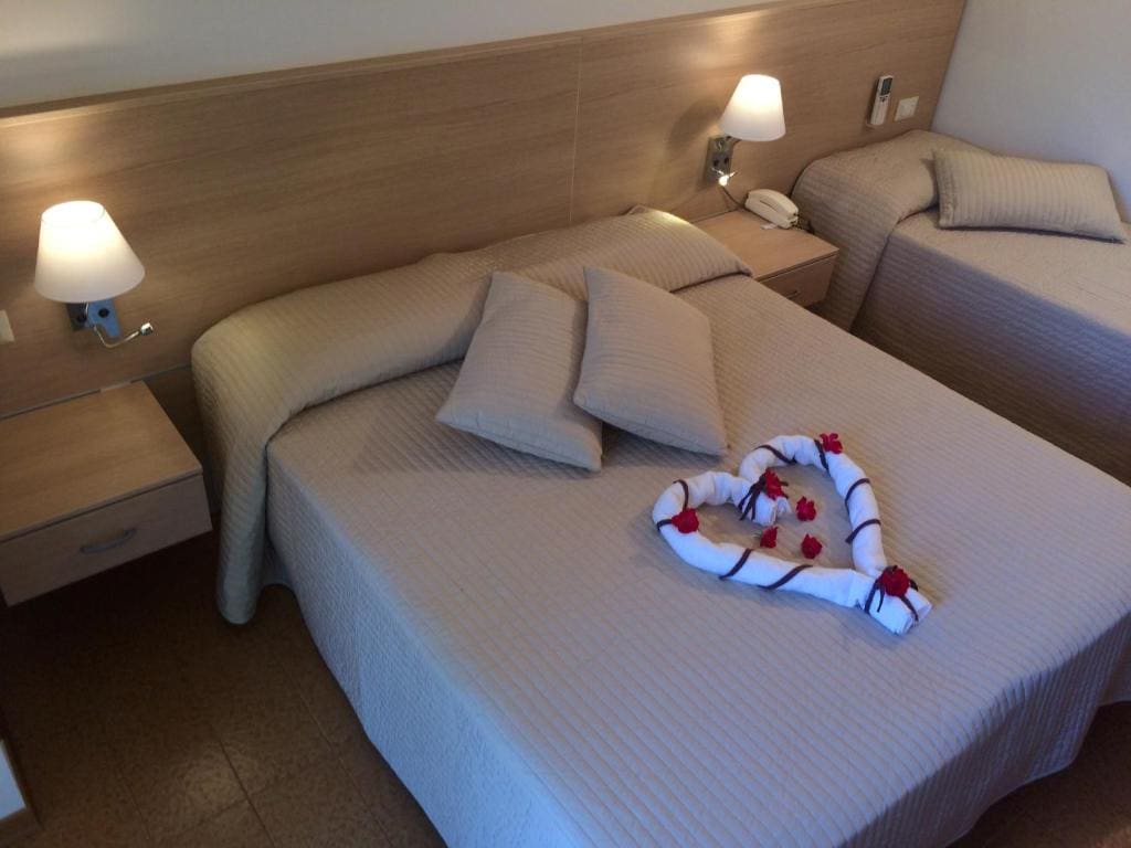 Classic Triple Room room - Image 1