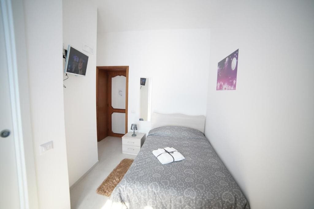 Single Room room - Image 3