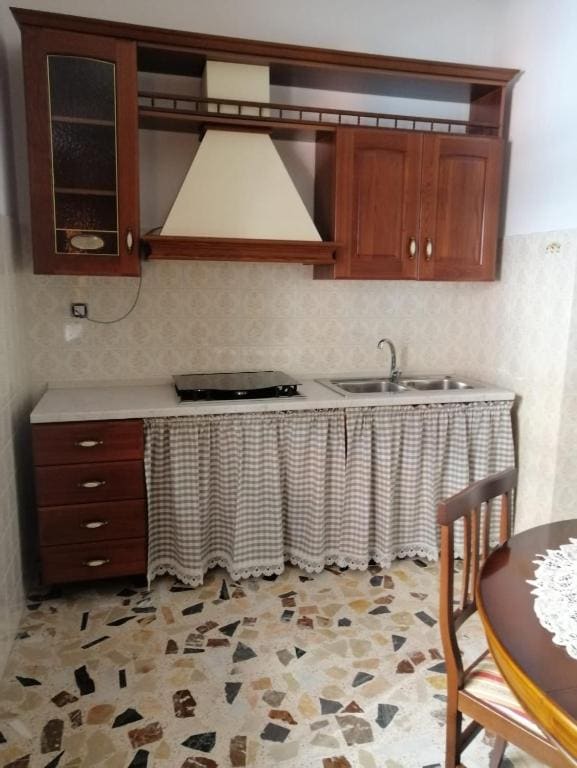 Apartment room - Image 1