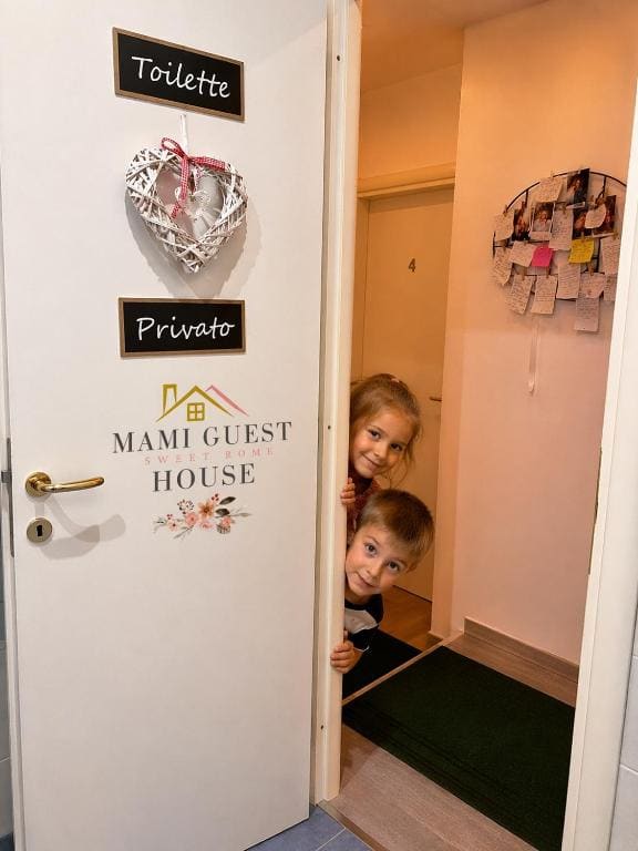 Double Room with Private External Bathroom room - Image 1