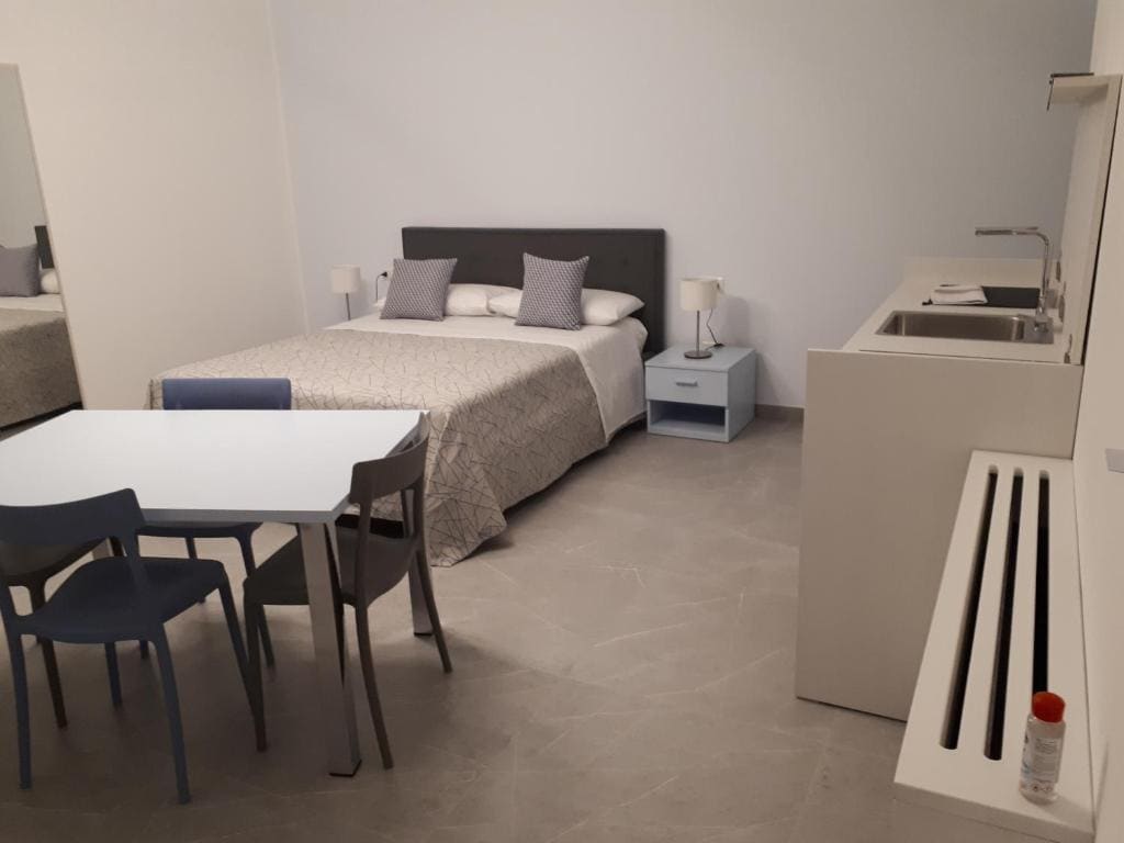Deluxe Suite room - Image 2