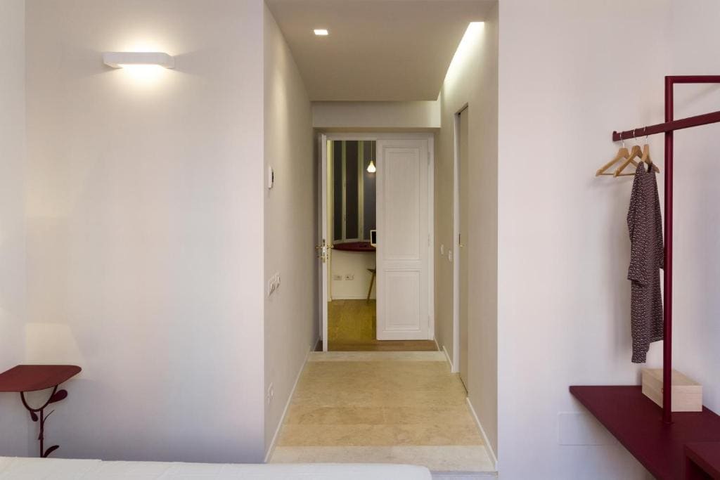Deluxe Room room - Image 2
