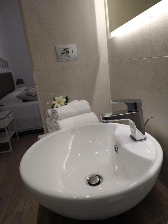 Double Room with Extra Bed room - Image 1