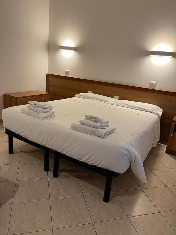 Deluxe Double or Twin Room room - Image 1