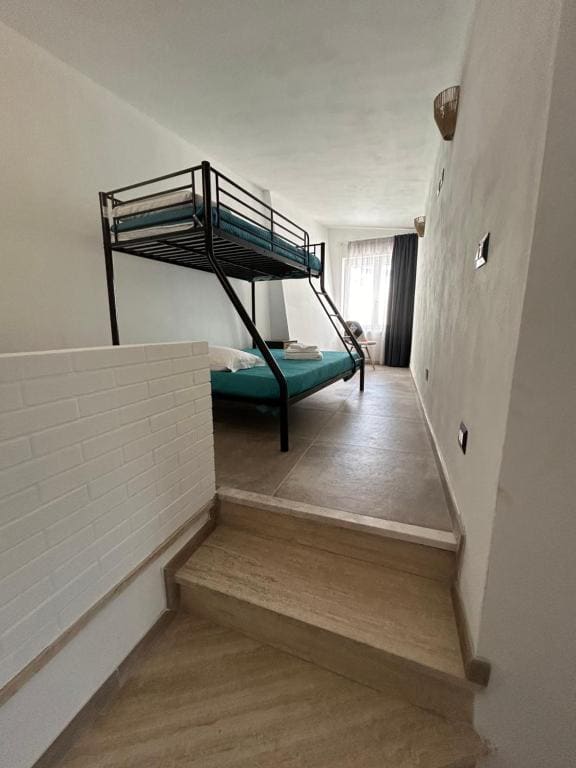 Quadruple Room room - Image 2