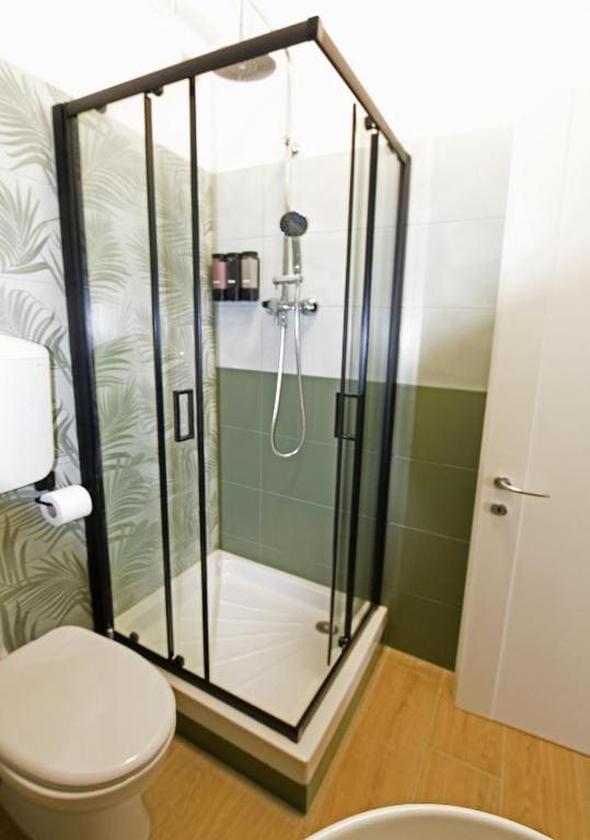 Double Room with Private Bathroom room - Image 1
