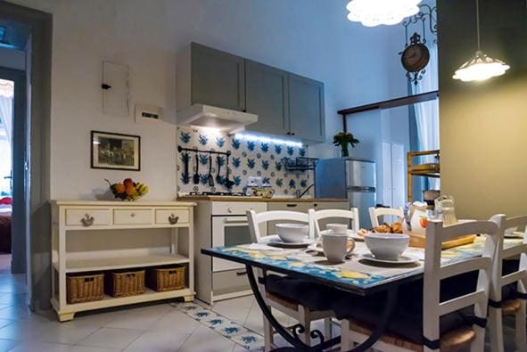 Apartment room - Image 2