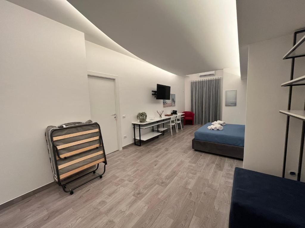Large Double Room room - Image 1