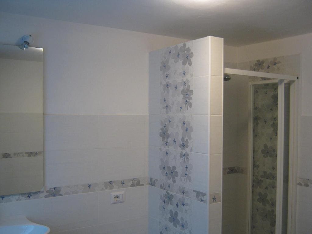 Double Room with Private Bathroom room - Image 2