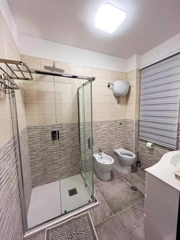 Superior Quadruple Room room - Image 2