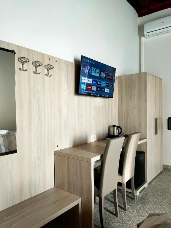 Comfort Triple Room room - Image 2