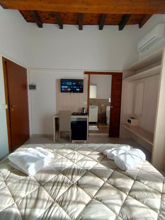 Double or Twin Room with Garden View room - Image 2