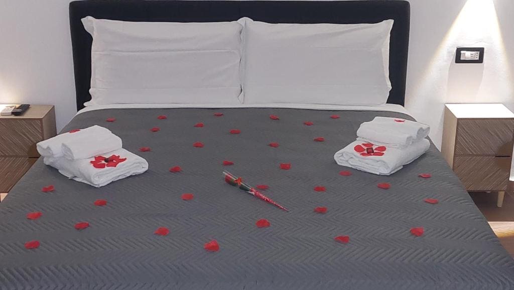Double Room with Private Bathroom room - Image 1