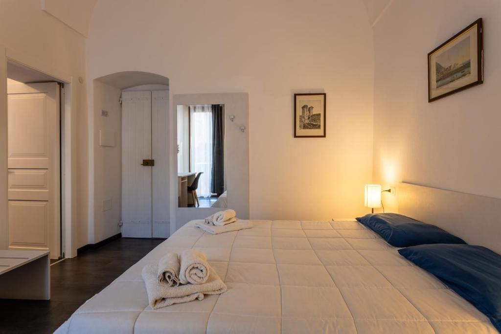 Budget Double Room room - Image 2