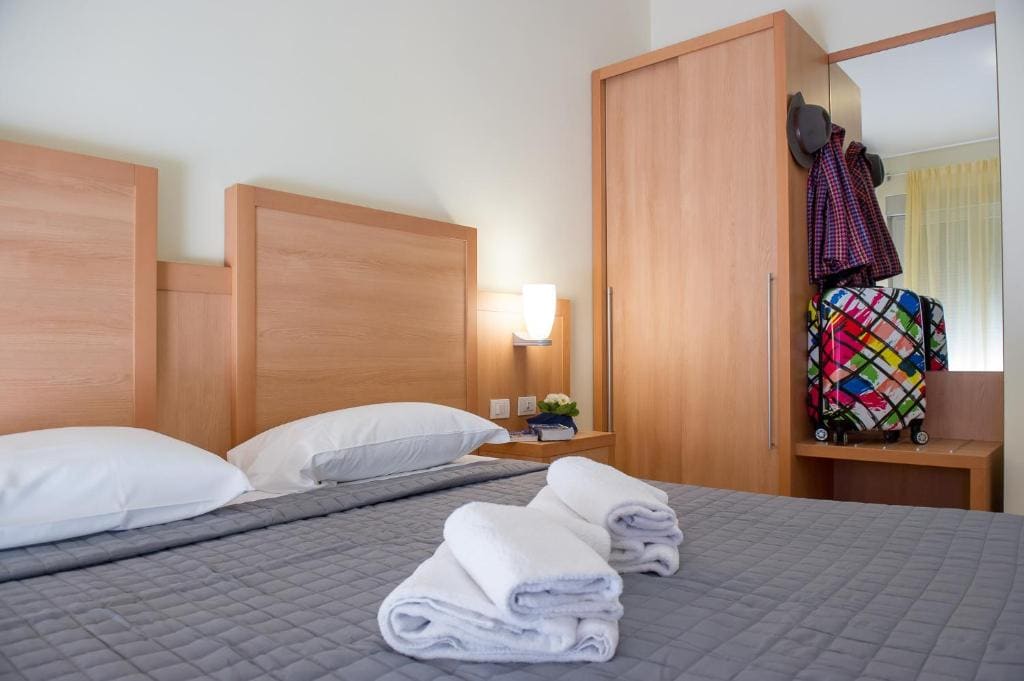 Quadruple Room room - Image 2