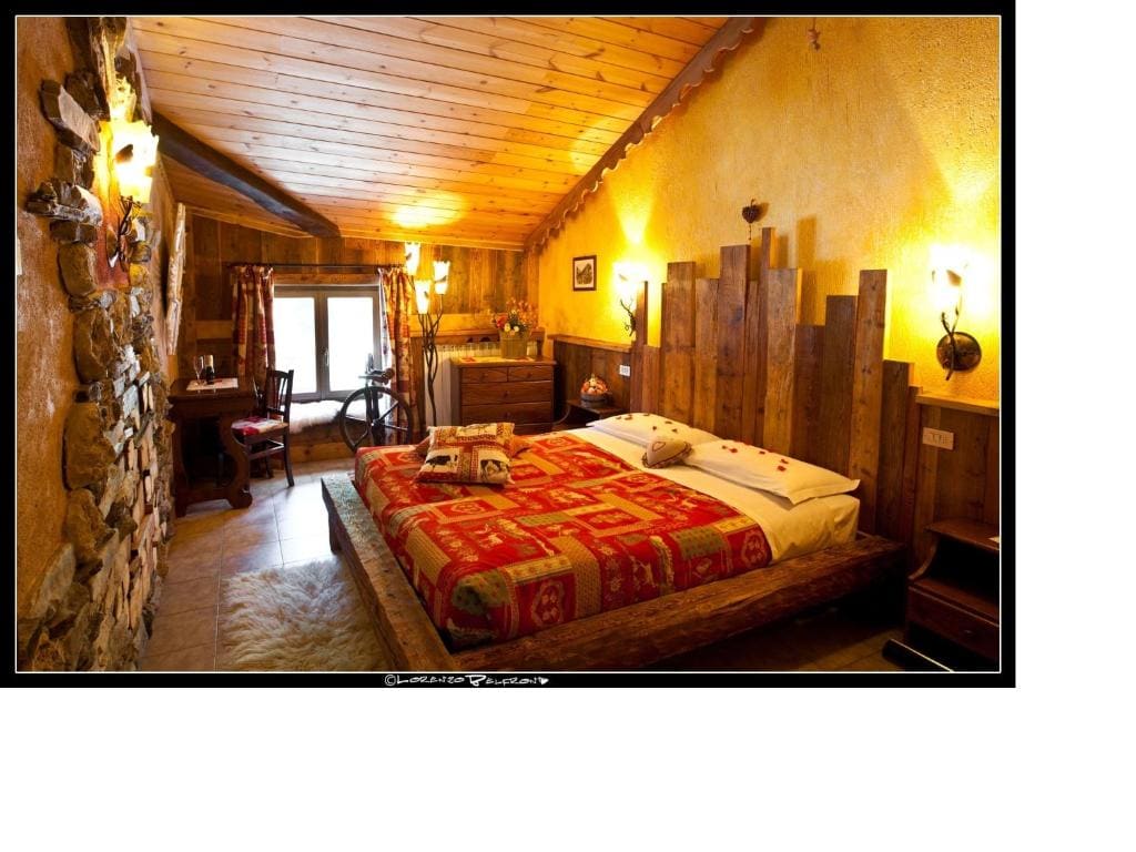 Deluxe Double Room room - Image 3