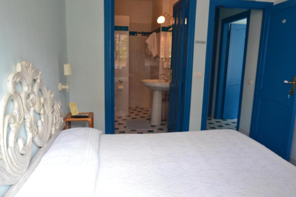 Economy Double Room room - Image 2