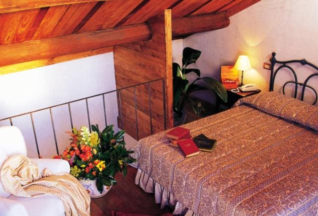 Deluxe Double Studio room - Image 2