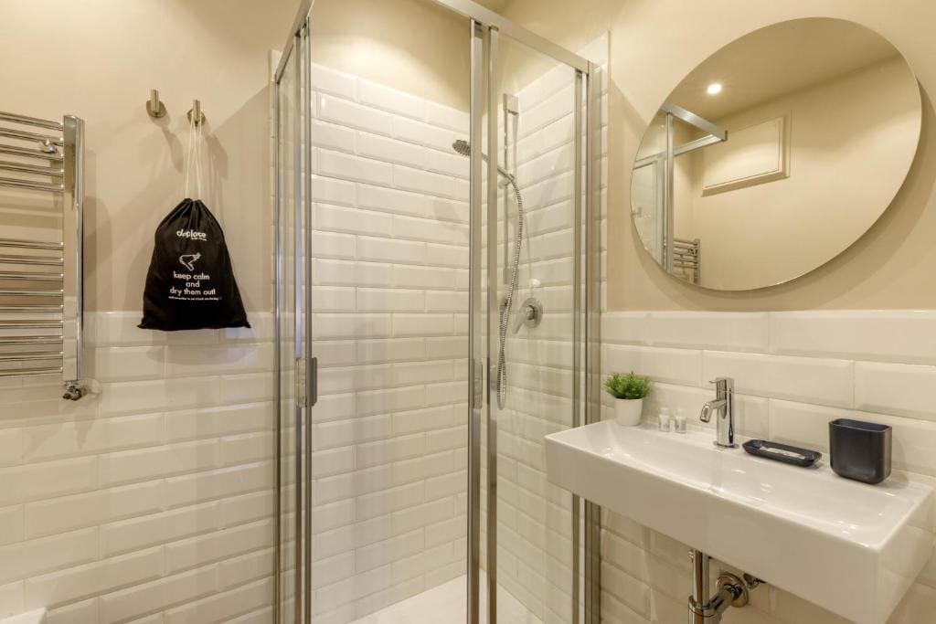 Double or Twin Room room - Image 3