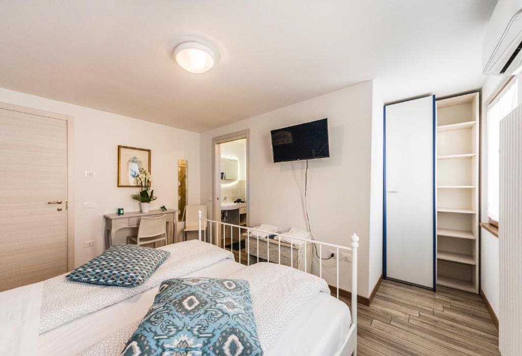 Double Room room - Image 3