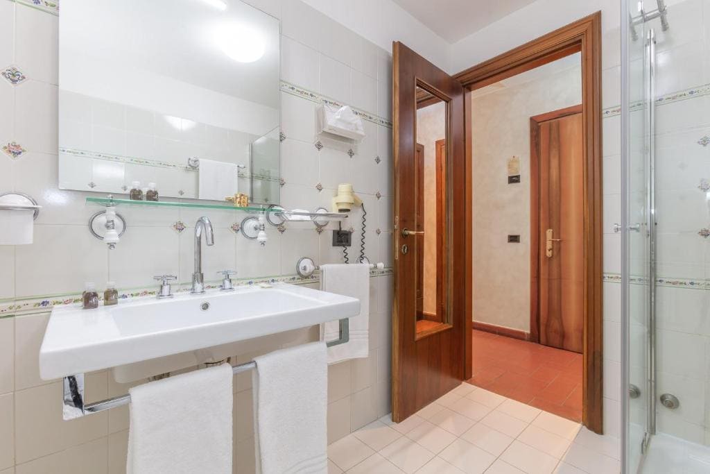 Triple Room room - Image 3