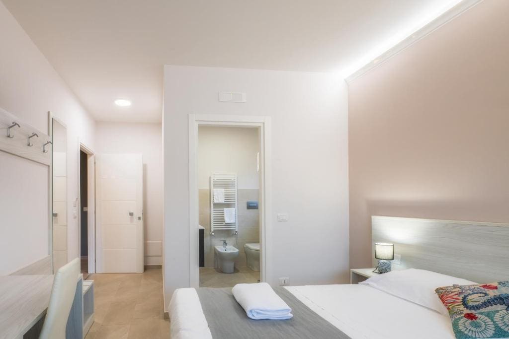 Deluxe Double Room room - Image 1