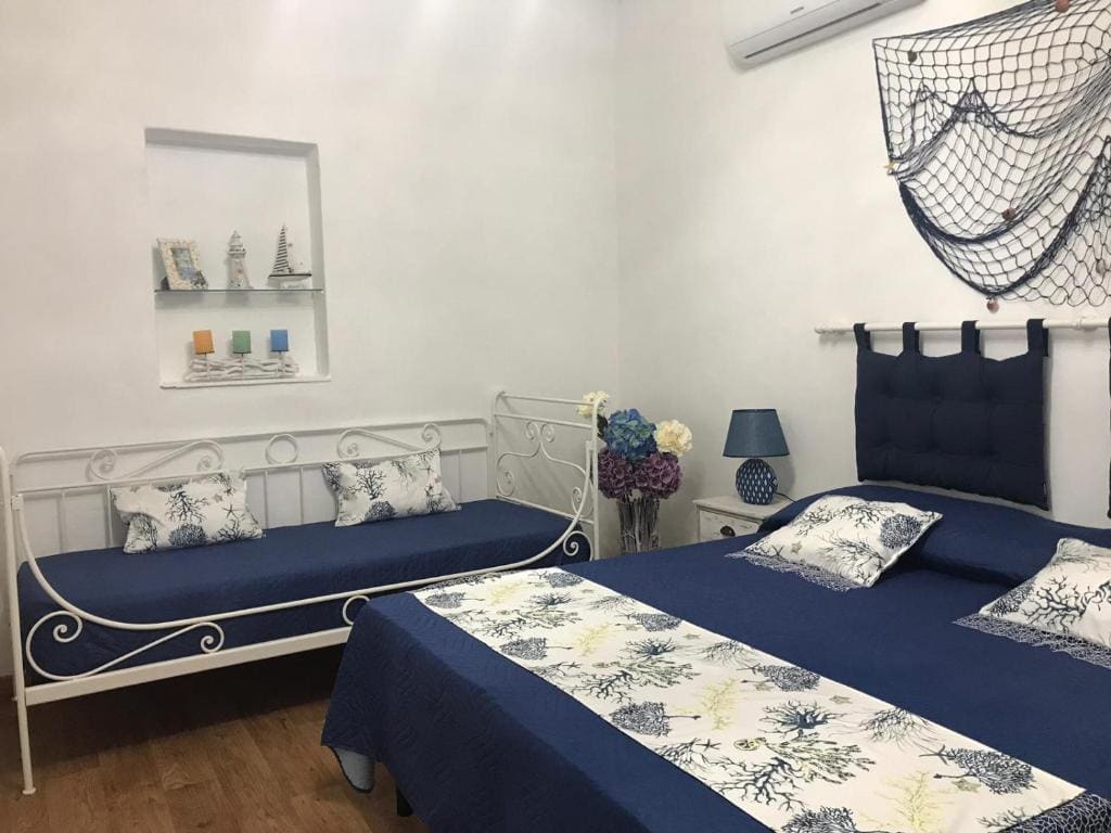 Quadruple Room room - Image 3