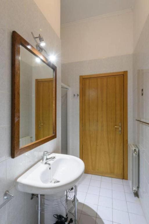 Comfort Triple Room with Shower room - Image 1