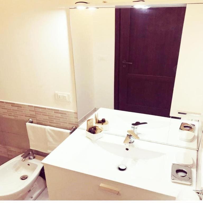 Deluxe Apartment room - Image 2