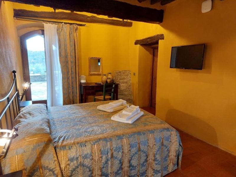 Deluxe Room room - Image 3
