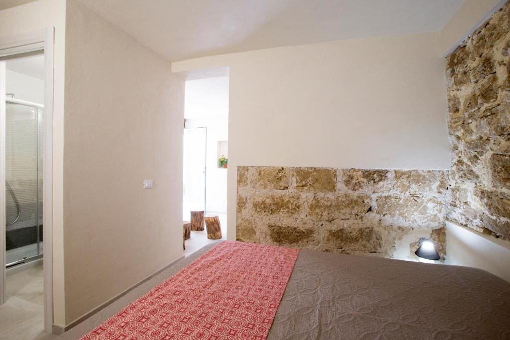 Junior Suite with Pool View room - Image 3