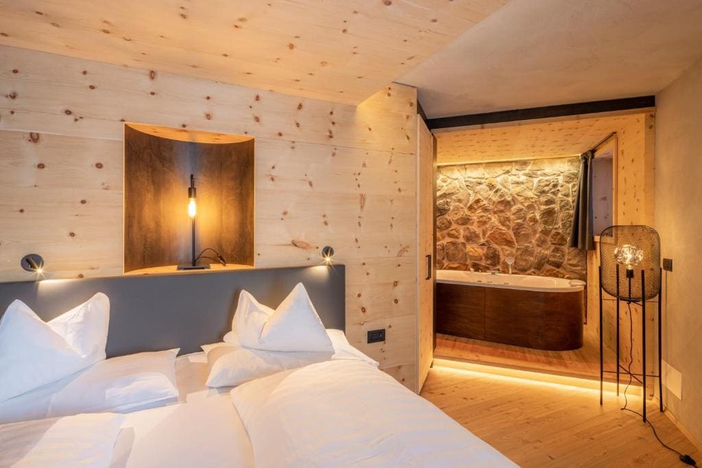 Deluxe Suite room - Image 1