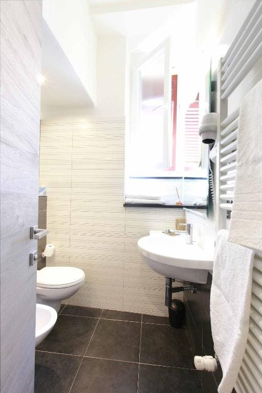 Standard Double Room room - Image 3