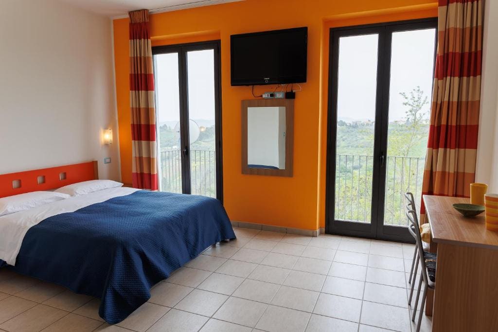 Double or Twin Room room - Image 2