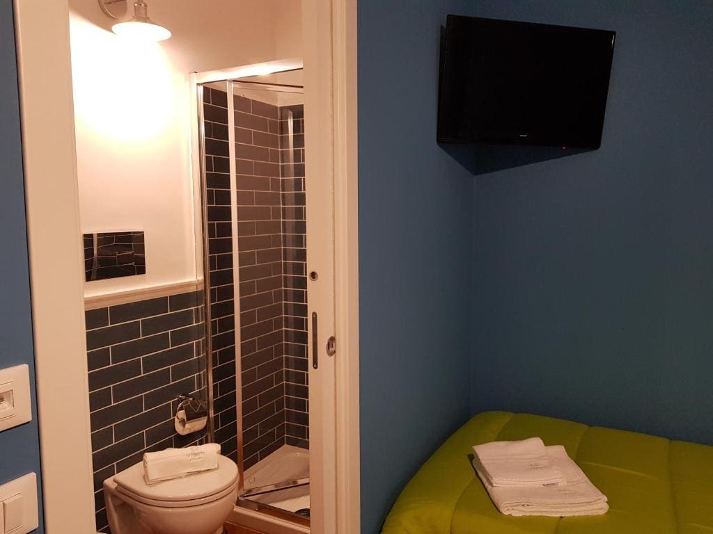 Deluxe Twin Room room - Image 1