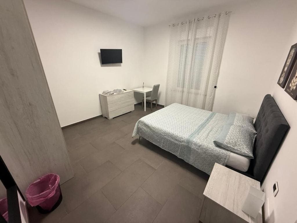 Double Room with Private Bathroom room - Image 1