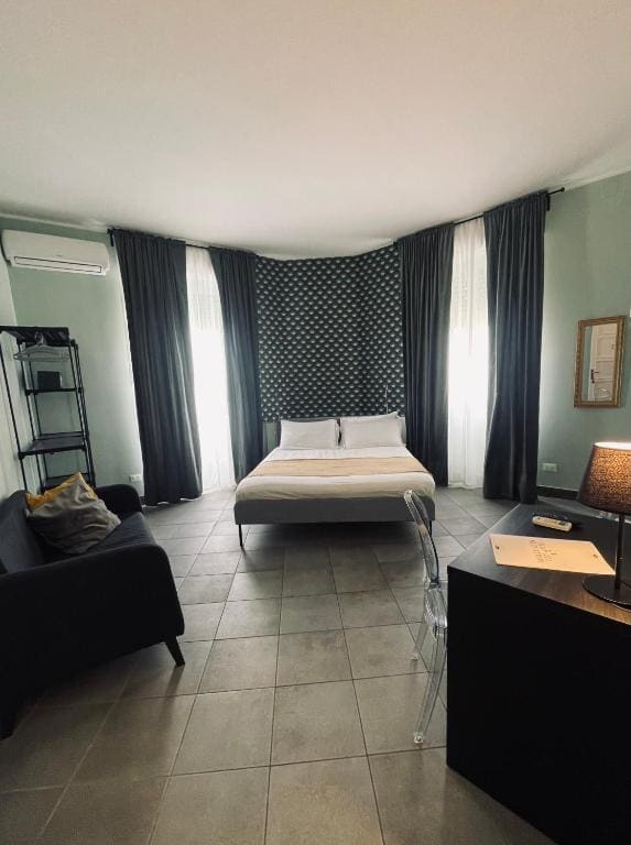 Deluxe Double Room with Balcony room - Image 1