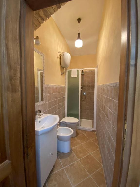 Double Room with Private Bathroom room - Image 2