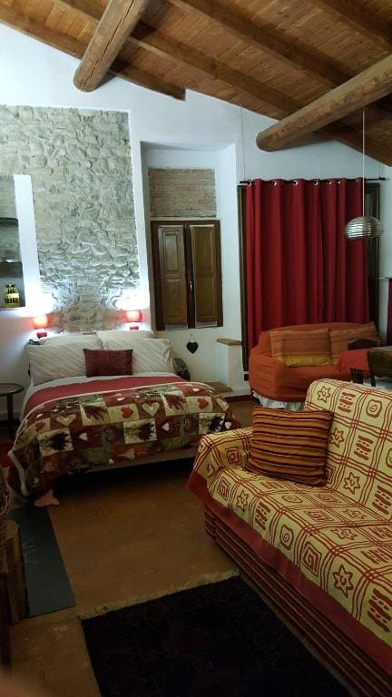 Superior Double or Twin Room with Garden View room - Image 3