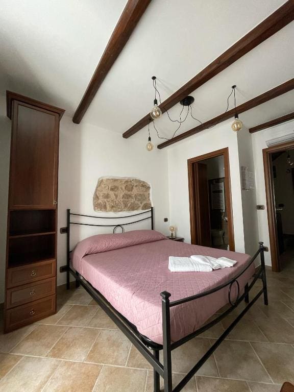 Standard Double Room room - Image 2
