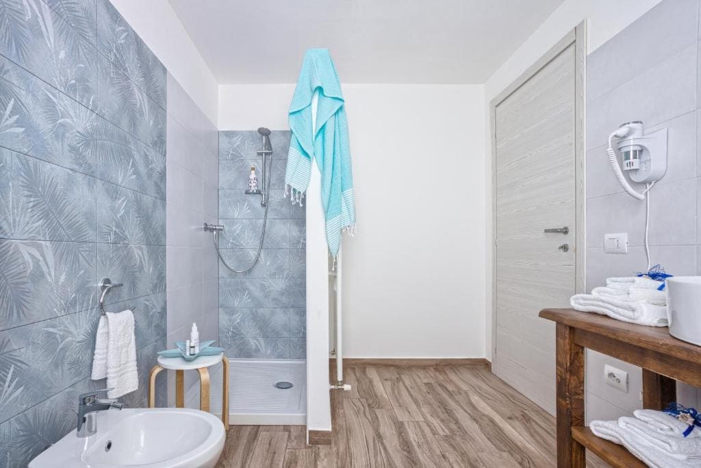 Quadruple Room room - Image 1