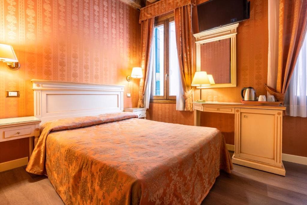 Classic Double or Twin Room room - Image 2