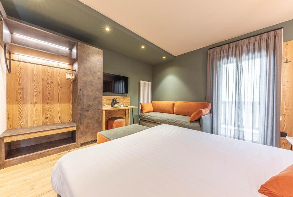 Comfort Quadruple Room room - Image 1